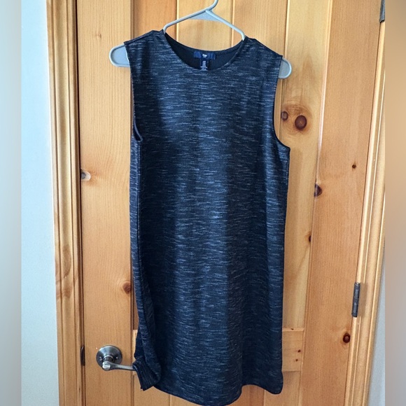 GAP Dresses & Skirts - Gap Dress Women M Black Gray Sheath Knee Sleeveless Classic Modest Academia